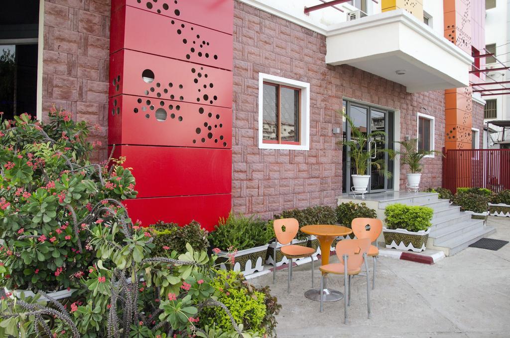 Hotel Rosebud Abuja Buitenkant foto