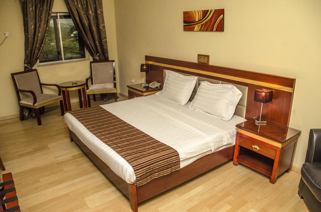 Hotel Rosebud Abuja Buitenkant foto