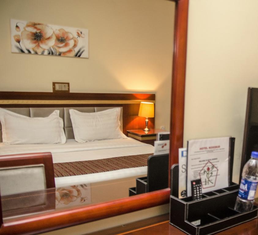 Hotel Rosebud Abuja Buitenkant foto