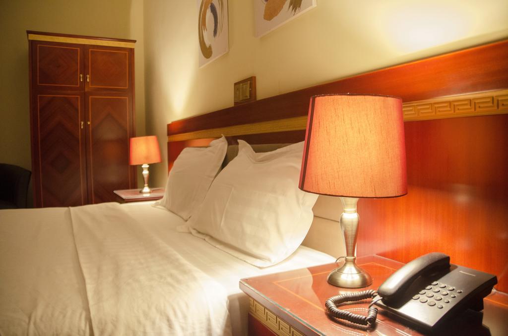 Hotel Rosebud Abuja Buitenkant foto