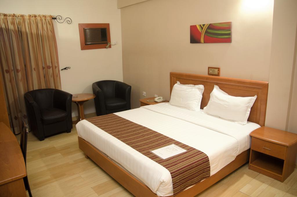 Hotel Rosebud Abuja Buitenkant foto