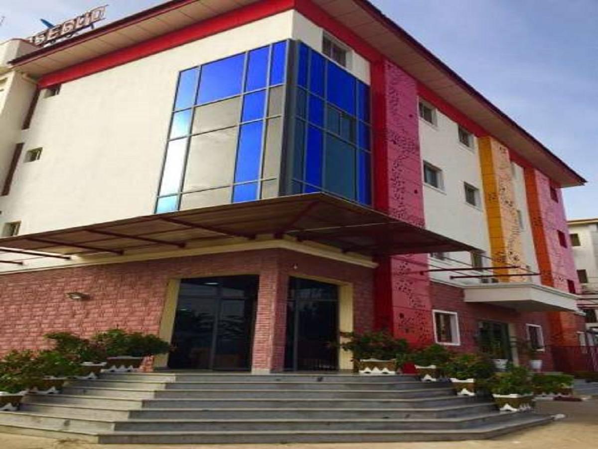 Hotel Rosebud Abuja Buitenkant foto